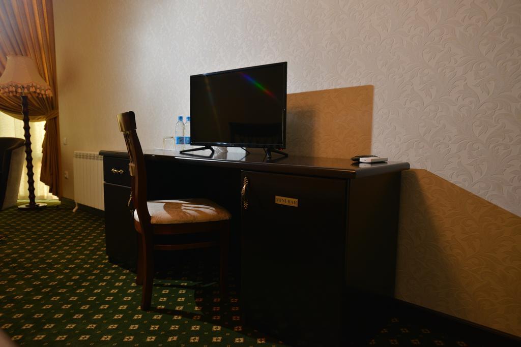 Gloria Hotel ทาชเคนต์ ภายนอก รูปภาพ