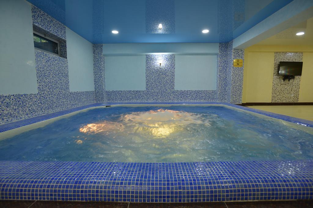 Gloria Hotel ทาชเคนต์ ภายนอก รูปภาพ