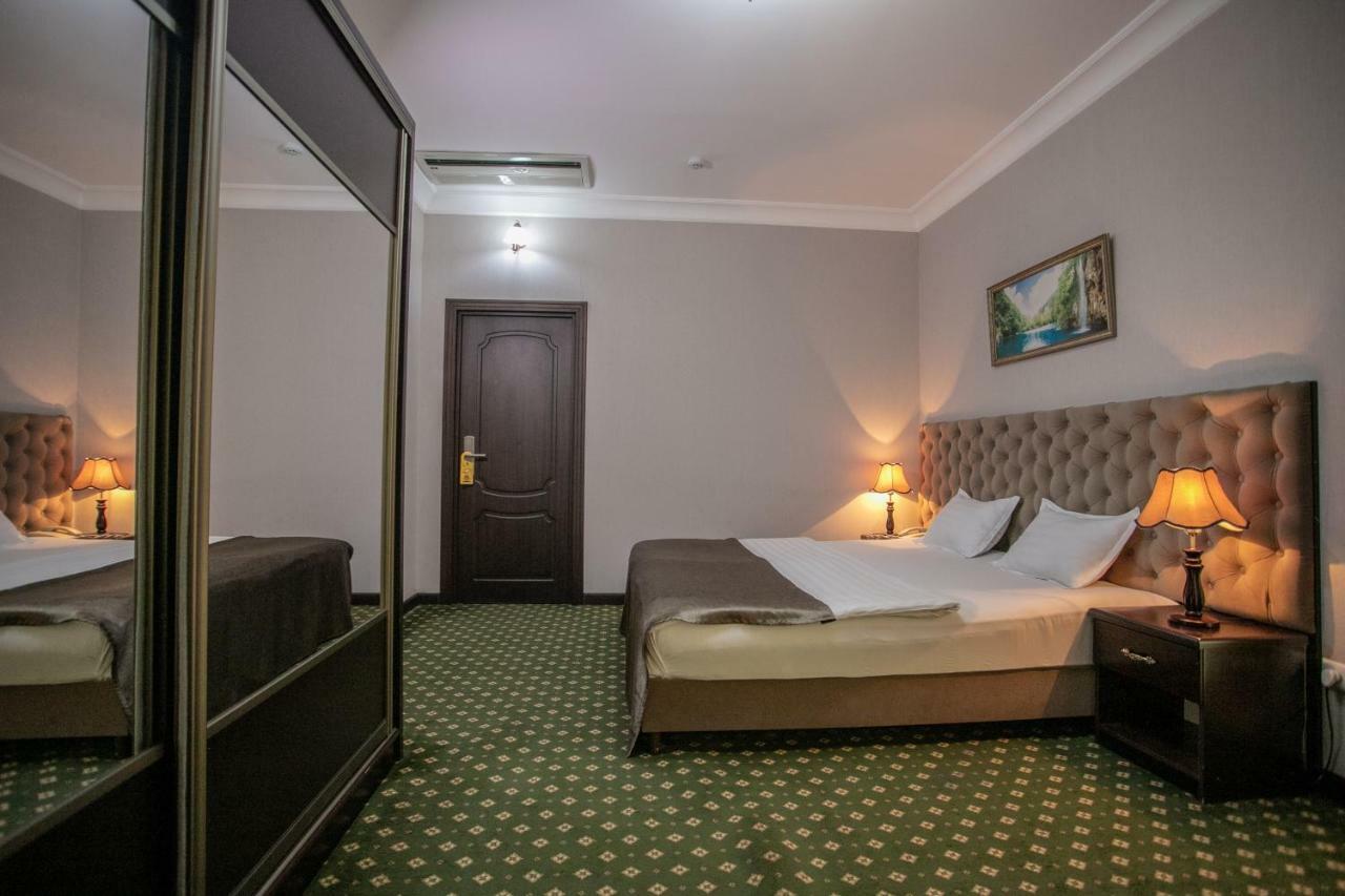 Gloria Hotel ทาชเคนต์ ภายนอก รูปภาพ