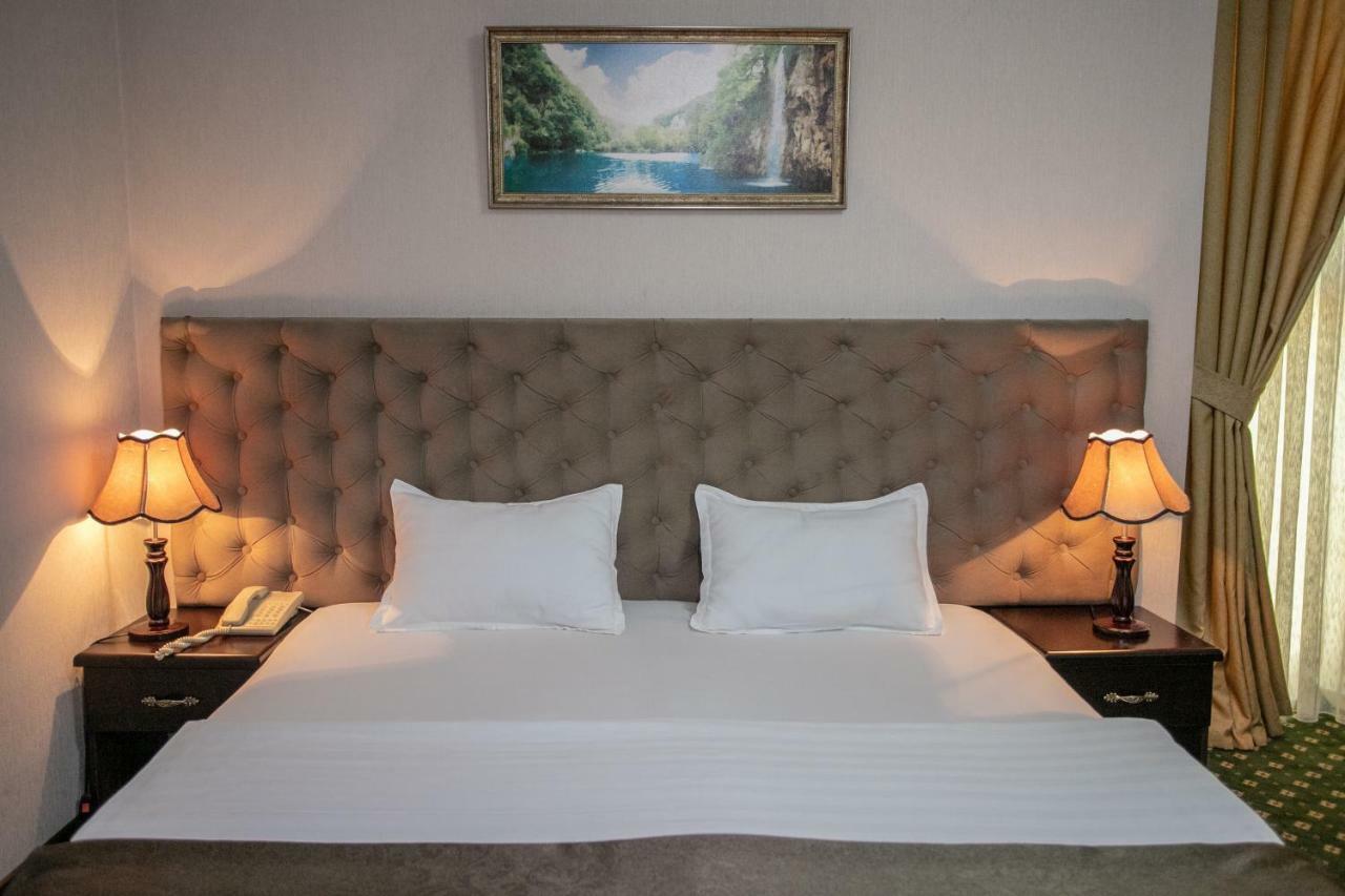 Gloria Hotel ทาชเคนต์ ภายนอก รูปภาพ