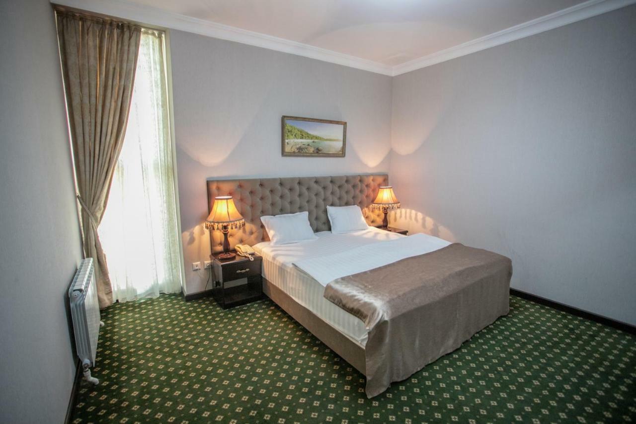 Gloria Hotel ทาชเคนต์ ภายนอก รูปภาพ