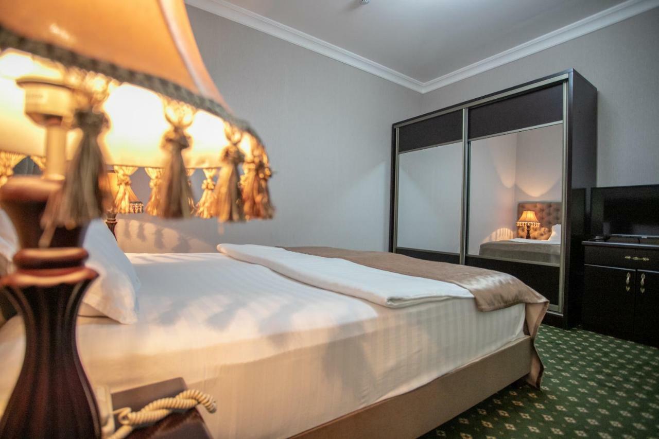 Gloria Hotel ทาชเคนต์ ภายนอก รูปภาพ