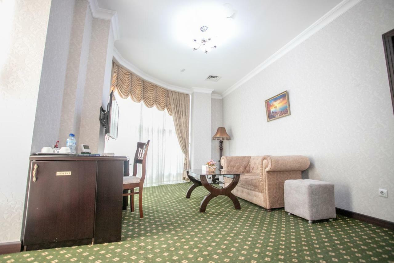 Gloria Hotel ทาชเคนต์ ภายนอก รูปภาพ