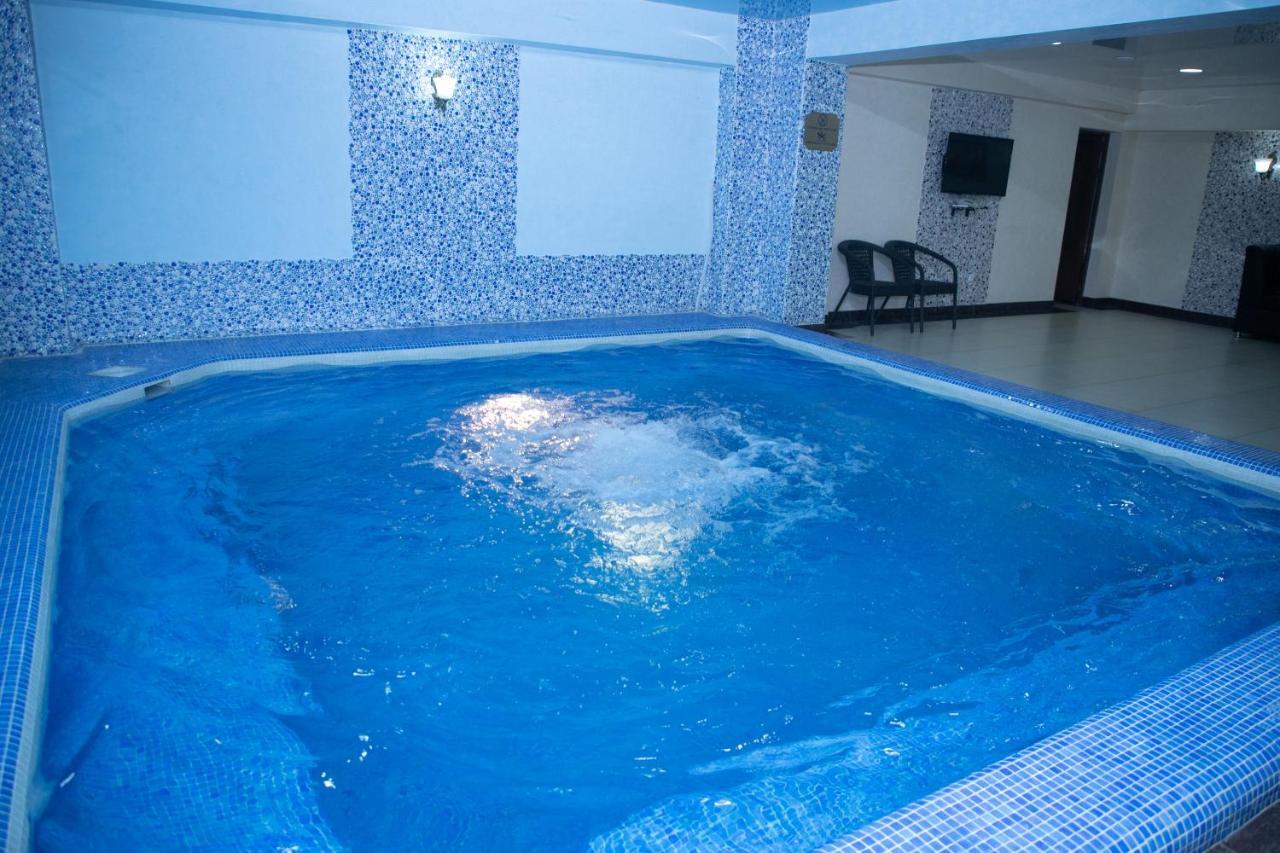 Gloria Hotel ทาชเคนต์ ภายนอก รูปภาพ